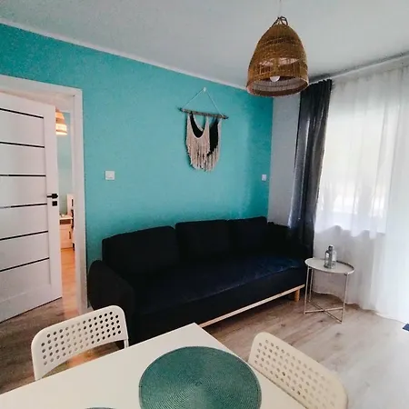 Roza Wiatrow Lesny Klif * Debina (Ustka)